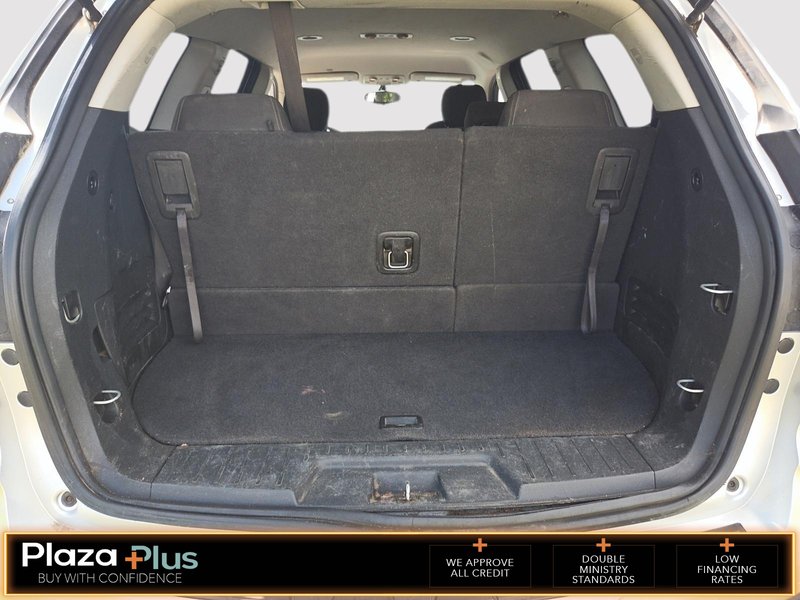 2017 Chevrolet Traverse LT AWD 4dr LT w-1LT