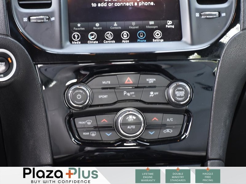 2021 Chrysler 300 S HEATED WHEEL/HEATED SEATS FRONT AND REAR/COOLED SEATS/LEATHER/PREMIUM SOUND/BACK UP CAMERA