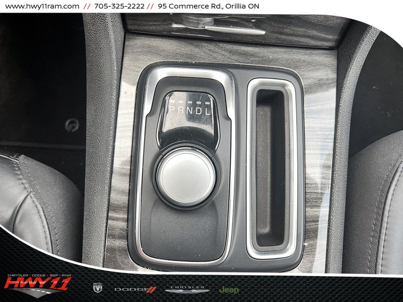 2022 Chrysler 300 TOURING L AWD | LEATHER | HEATED SEATS | NAVI |  BACK UP CAM