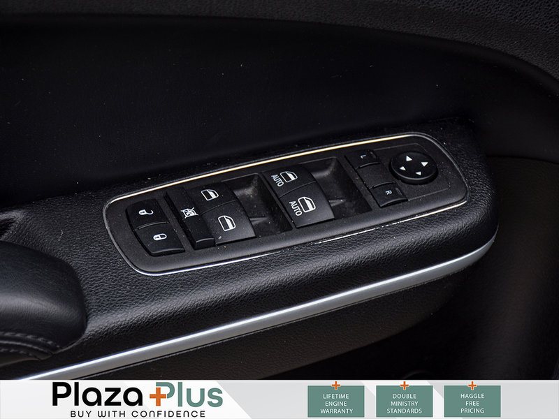 2022 Chrysler 300 Touring L HEATED LEATHER | APPLE CARPLAY ANDROID AUTO | REMOTE START | AWD