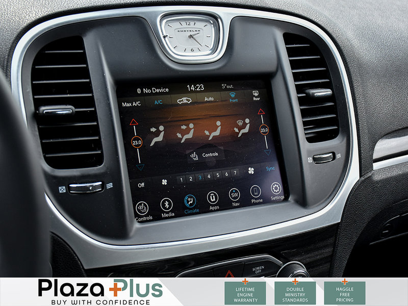 2022 Chrysler 300 Touring L HEATED LEATHER | APPLE CARPLAY ANDROID AUTO | REMOTE START | AWD