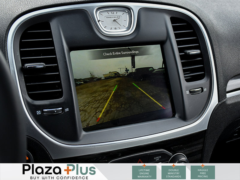2022 Chrysler 300 Touring L HEATED LEATHER | APPLE CARPLAY ANDROID AUTO | REMOTE START | AWD