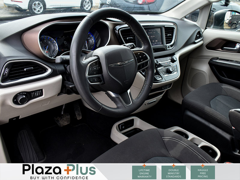 2022 Chrysler Grand Caravan SXT GREAT CONDITION! | POWER DOORS | REMOTE START | APPLE CARPLAY + ANDROID AUTO