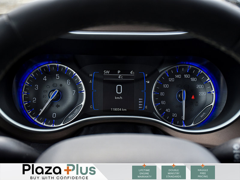 2022 Chrysler Grand Caravan SXT GREAT CONDITION! | POWER DOORS | REMOTE START | APPLE CARPLAY + ANDROID AUTO