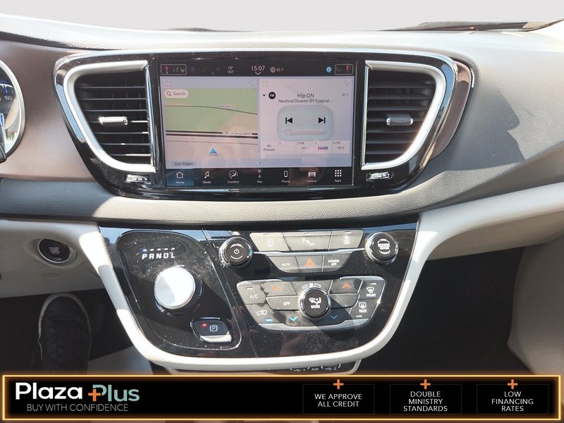 2024 Chrysler Grand Caravan SXT SXT 2WD