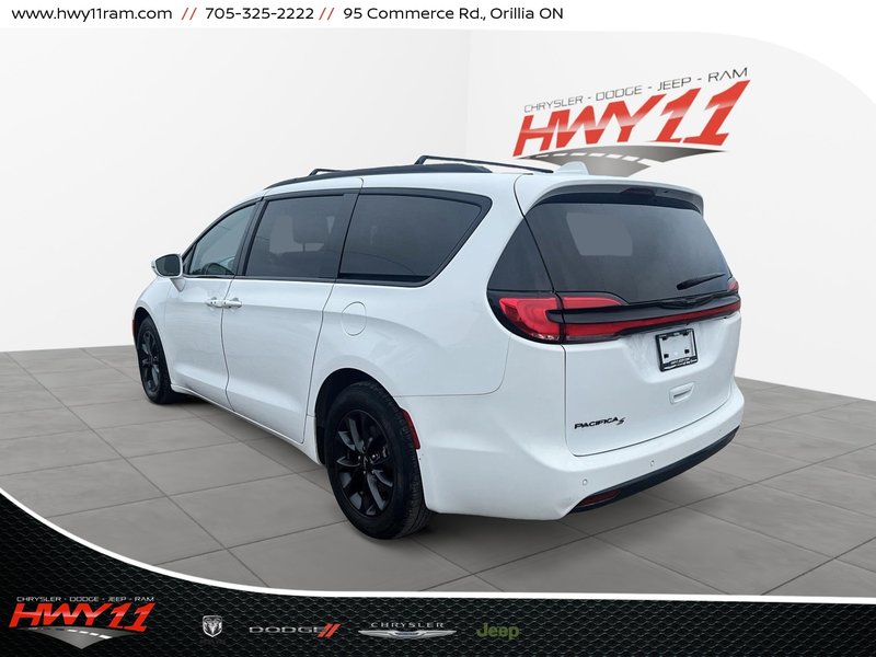 2022 Chrysler Pacifica TOURING L LOADED | APPLE CARPLAY | FINANCE ME