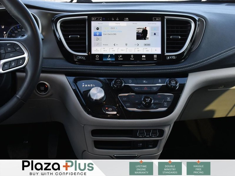 2022 Chrysler Pacifica Touring L LEATHER/LANE DEPARTURE WARNING/BLIND SPOT MONITOR/APPLE CAR PLAY/NO ACCIDENTS