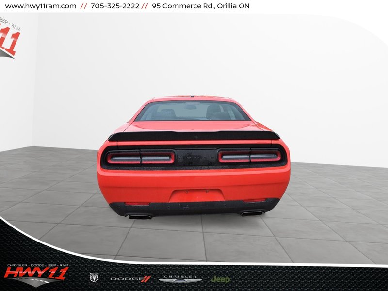 2023 Dodge Challenger R/T UNLEASH THE BEAST WITH THE 2023 DODGE CHALLENGER R/T BLACKTOP EDITION!