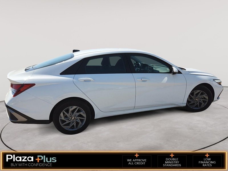 2025 Hyundai Elantra Preferred Preferred IVT