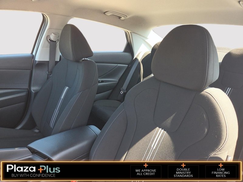 2025 Hyundai Elantra Preferred Preferred IVT