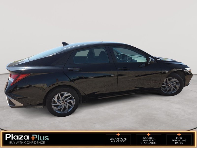 2025 Hyundai Elantra Preferred Preferred IVT