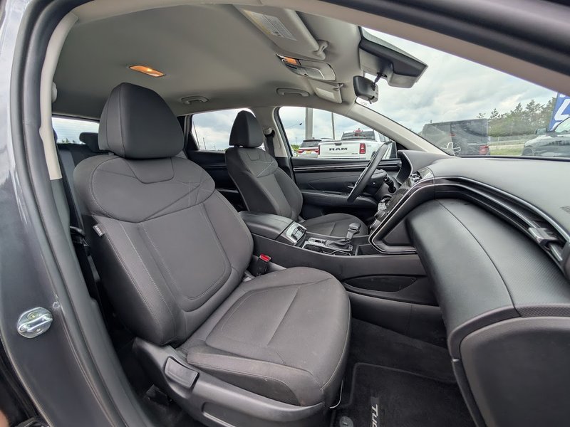 2022 Hyundai Tucson Essential AWD | APPLE CARPLAY + ANDROID AUTO | HEATED SEATS