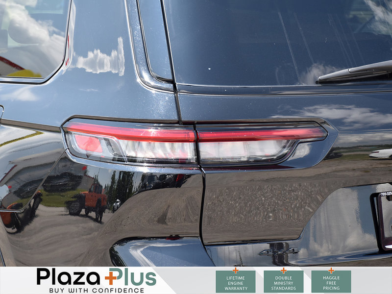 2023 Jeep Grand Cherokee L Summit Reserve AIR SUSPENSION | PASSENGER SCREEN | TAN LEATHER