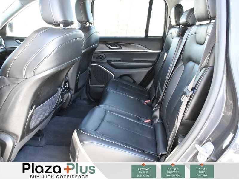 2022 Jeep Grand Cherokee Limited HEATED FRONT AND REAR SEATS/HEATED WHEEL/LEATHER/PREMIUM SOUND/APPLE CAR PLAY