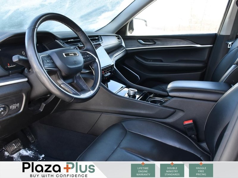 2022 Jeep Grand Cherokee Limited HEATED FRONT AND REAR SEATS/HEATED WHEEL/LEATHER/PREMIUM SOUND/APPLE CAR PLAY