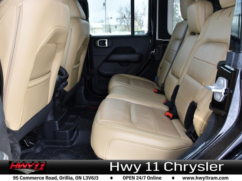 2018 Jeep Wrangler Unlimited Sahara LEATHER SEATS | LOW KM | ALLOY RIMS