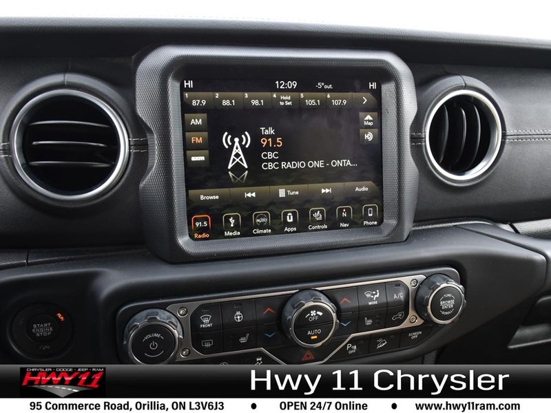 2018 Jeep Wrangler Unlimited Sahara LEATHER SEATS | LOW KM | ALLOY RIMS