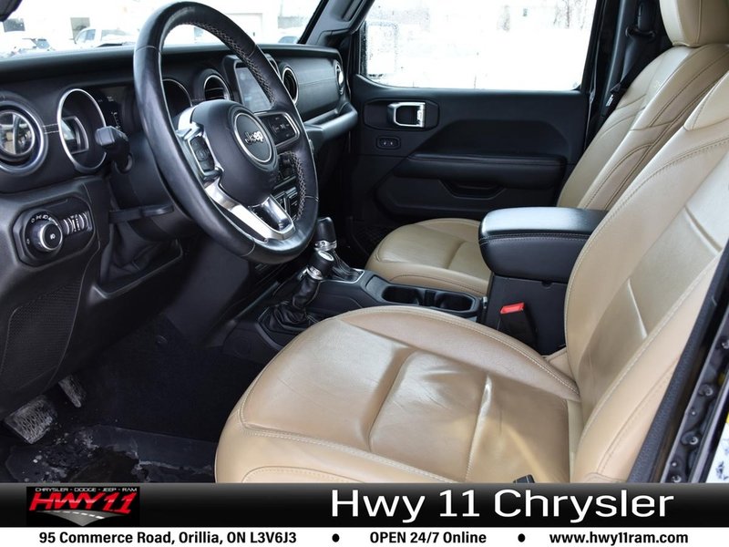 2018 Jeep Wrangler Unlimited Sahara LEATHER SEATS | LOW KM | ALLOY RIMS