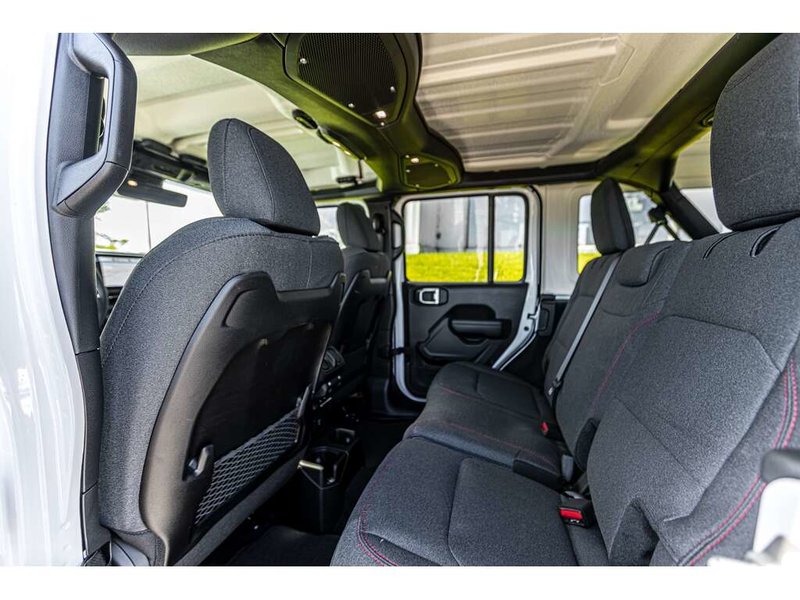 2024 Jeep Wrangler Rubicon RUBICON 4 DOOR 4x4   3.6L V6 ENGINE