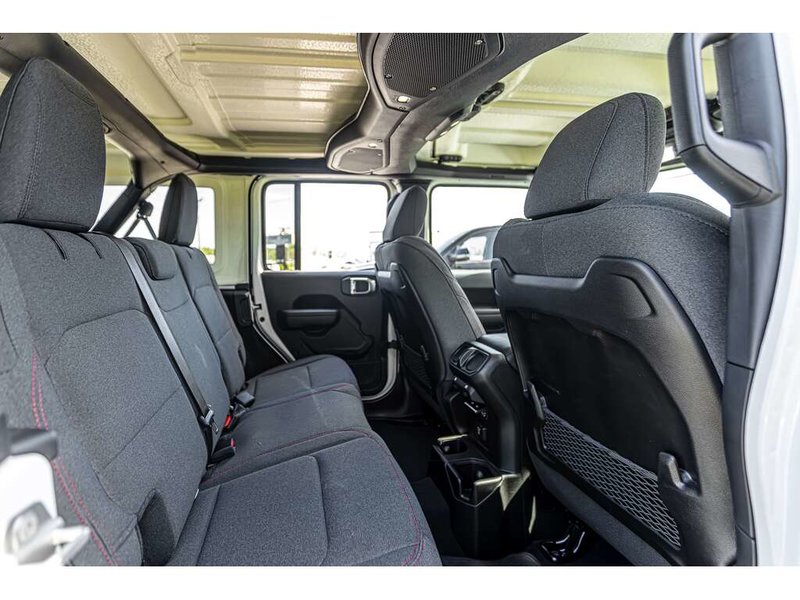 2024 Jeep Wrangler Rubicon RUBICON 4 DOOR 4x4   3.6L V6 ENGINE