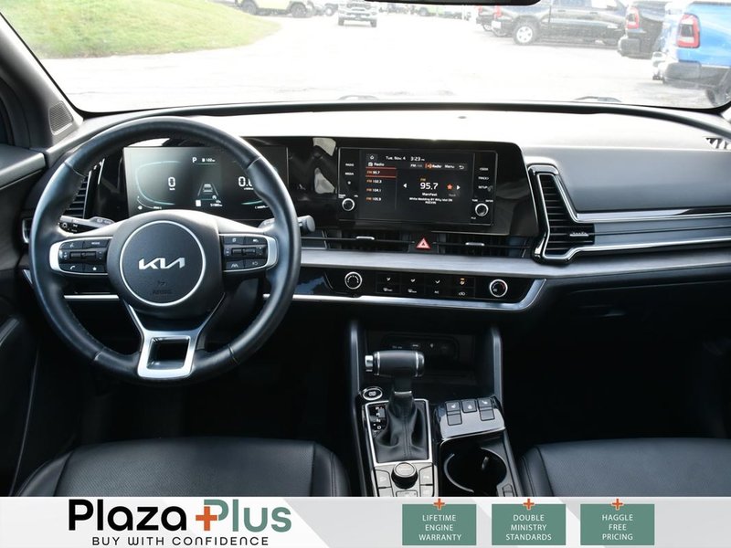 2024 Kia Sportage LX X-LINE PKG/LEATHER/SUNROOF/BACK UP CAMERA/FREE WINTER TIRES AND RIMS