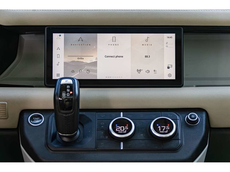 2023 Land Rover Defender SE SE   TURBOCHARGED ENGINE 2.0L or 3.0L   AWD