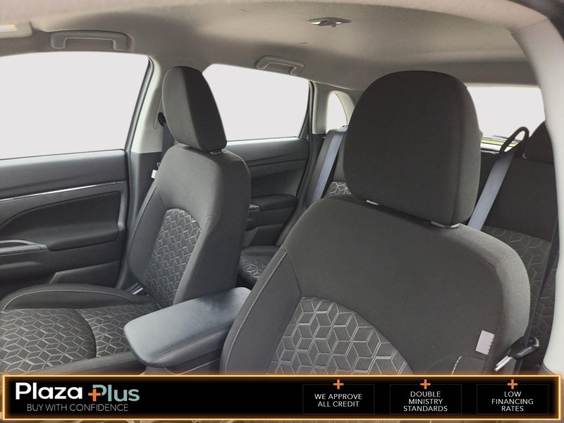 2023 Mitsubishi RVR SE Clean CarFax / SE FWD / Certified