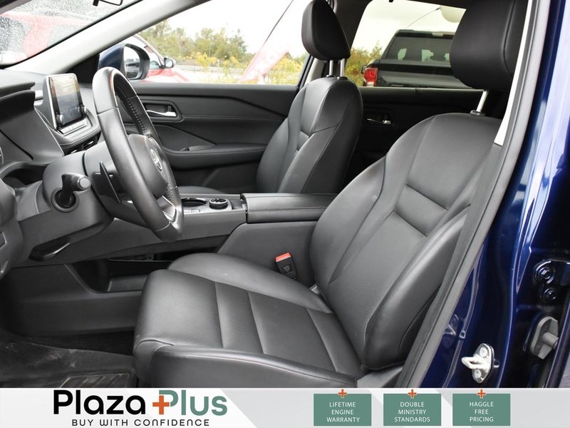 2024 Nissan Rogue SV Moonroof