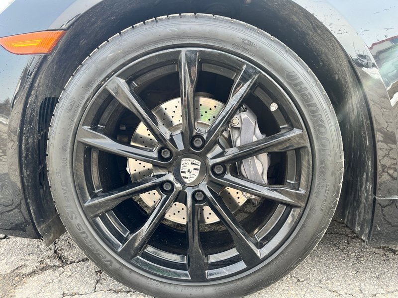 2018 Porsche 718 Boxster BASE HEATED AND COOLED SEATS/POWER TOP/AUTOMATIC/LEATHER/BACK UP CAMERA/POWER SEATS