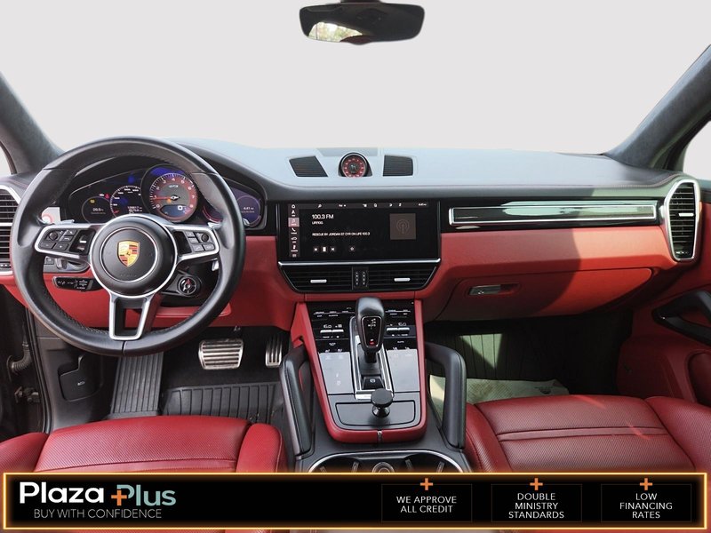 2021 Porsche Cayenne GTS PREMIUM PLUS PKG/BORDEAUX RED INTERIOR/ASSITANCE PKG/REAR ENTERTAINMENT/SPORT CHRONO PKG