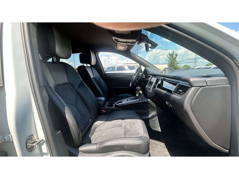 2016 Porsche Macan S AWD 4DR S   3.0L TWIN -TURBO V6 ENGINE