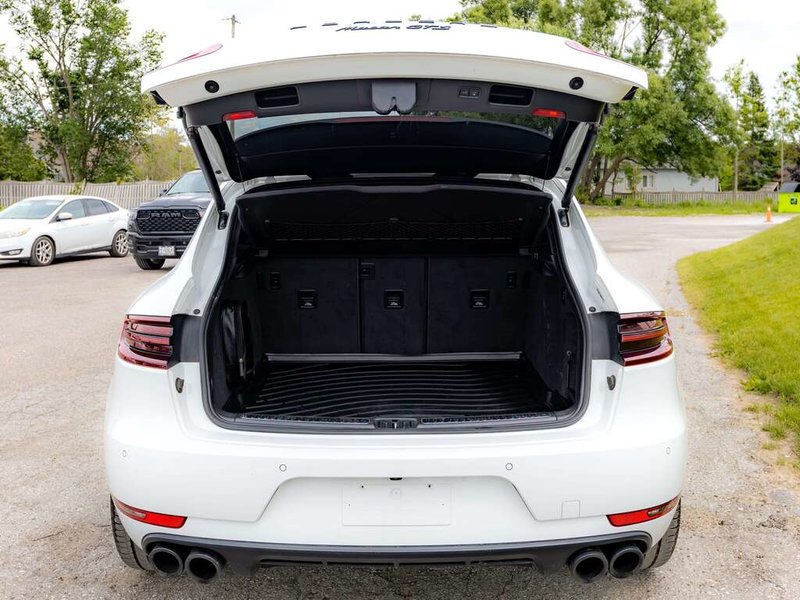 2018 Porsche Macan GTS GTS AWD   v3.0L TWIN - TURBO V6   360 HORSEPOWER