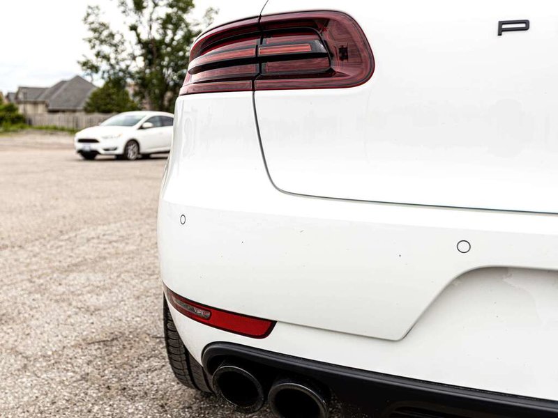 2018 Porsche Macan GTS GTS AWD   v3.0L TWIN - TURBO V6   360 HORSEPOWER