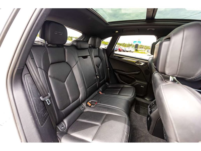 2018 Porsche Macan GTS GTS AWD   v3.0L TWIN - TURBO V6   360 HORSEPOWER