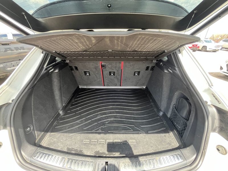 2020 Porsche Macan S S AWD