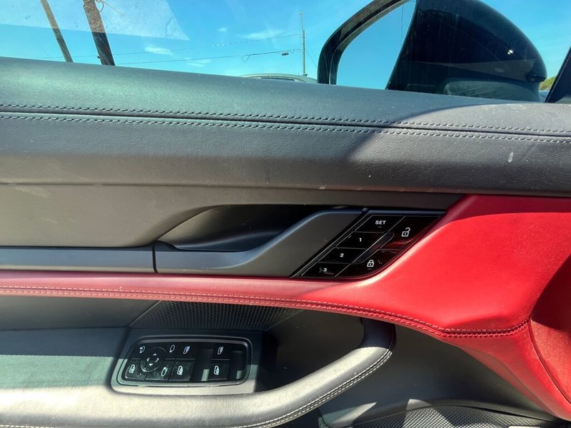 2020 Porsche Taycan 4S PREMIUM PKG/PERFORMANCE BATTERY/BORDEUX RED INTERIOR/PORSCHE INNO DRIVE WITH ADAPTIVE CRUISE/5-PASGR