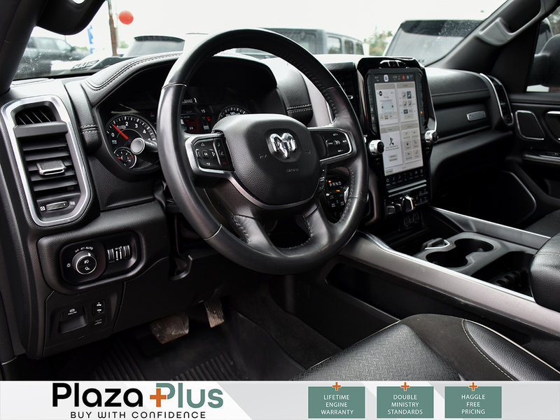 2023 Ram 1500 Laramie AIR SUSPENSION | HEATED + VENTILATED SEATS | ONE OWNER CLEAN CARFAX | REMOTE START