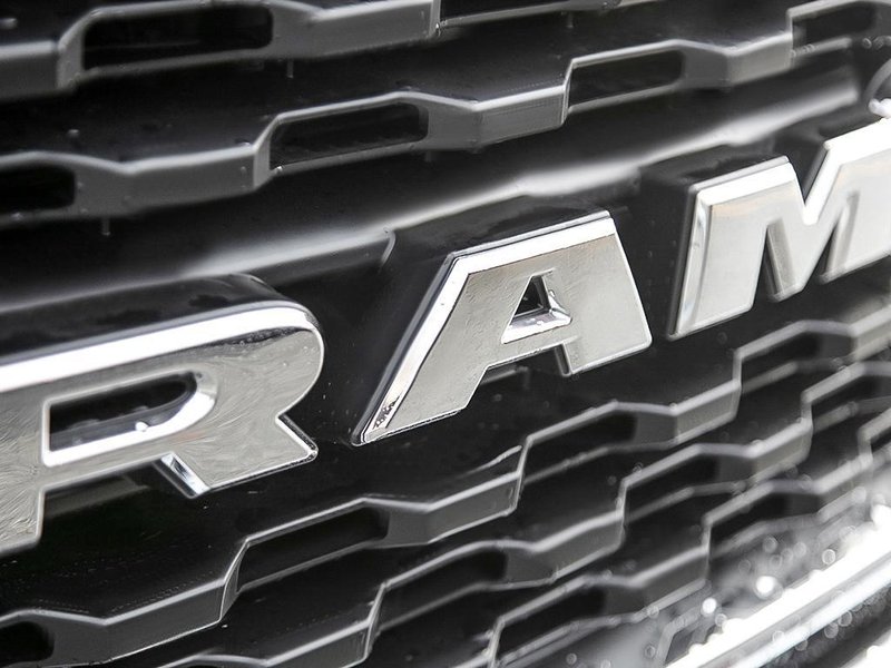 2024 Ram 1500 BIG HORN