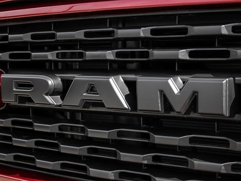 2024 Ram 1500 SPORT