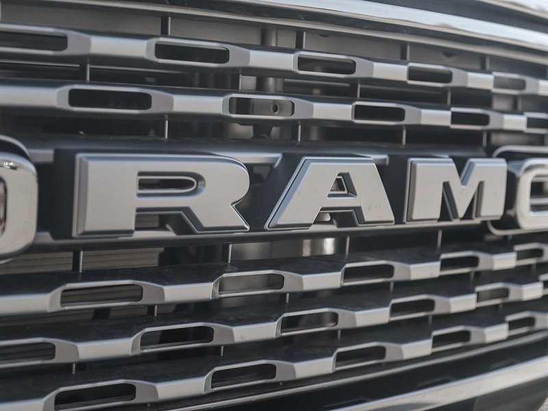 2024 Ram 1500 SPORT