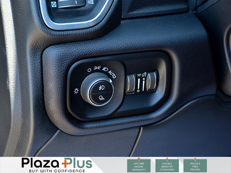 2021 Ram 2500 Laramie 6.7L DIESEL | SUNROOF | HEATED + A/C LEATHER SEATS |  ALLOY RIMS