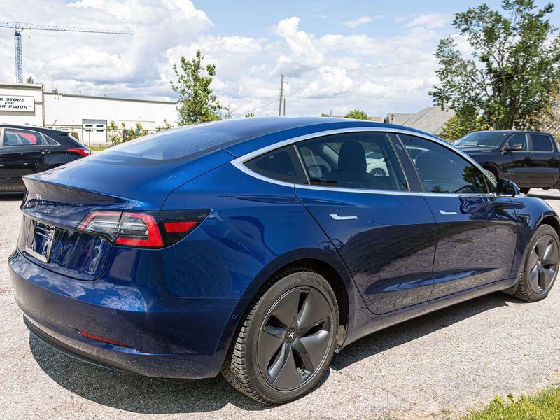 2018 Tesla MODEL 3 LONG RANGE ALL-ELECTRIC POWERTRAIN   AUTOPILOT CAPABILITY