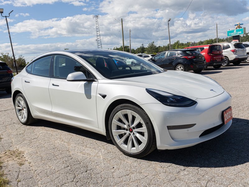 2021 Tesla Model 3 Standard Range Standard Range RWD -Ltd Avail-