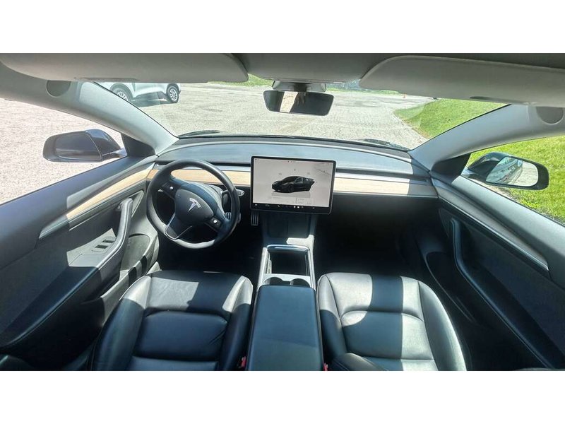 2022 Tesla Model 3 Performance PERFORMANCE   AWD   0–60 MPH IN ~3.1 SECONDS