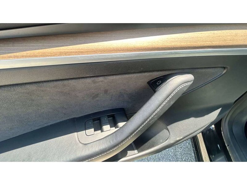 2022 Tesla Model 3 Performance PERFORMANCE   AWD   0–60 MPH IN ~3.1 SECONDS