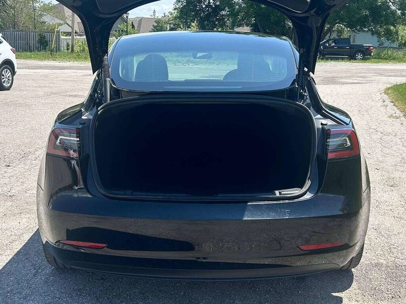 2022 Tesla Model 3 Performance PERFORMANCE   AWD   0–60 MPH IN ~3.1 SECONDS