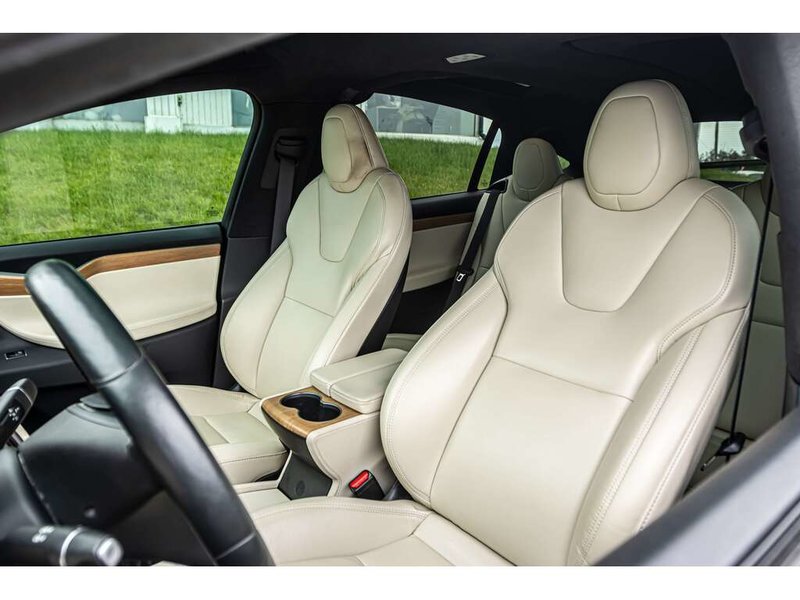 2020 Tesla Model X Long Range Long Range AWD -Ltd Avail-