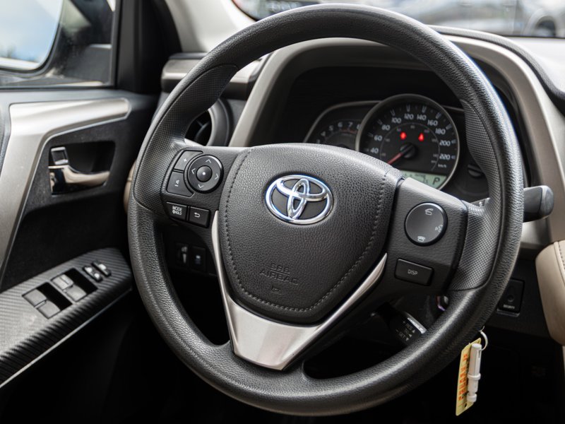 2014 Toyota RAV4 XLE FWD 4dr XLE