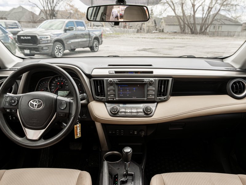 2014 Toyota RAV4 XLE FWD 4dr XLE