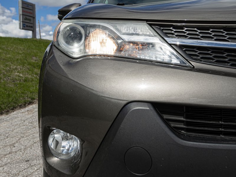 2014 Toyota RAV4 XLE FWD 4dr XLE
